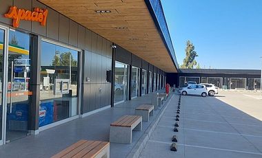 LOCAL ARRIENDO STRIP CENTER LAS PERDICES