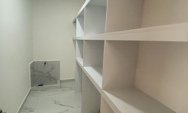ESTRENA YA !! ESPECTACULAR CASA CON REC ABAJO Y VESTIDOR EN PARQUE CHIAPAS