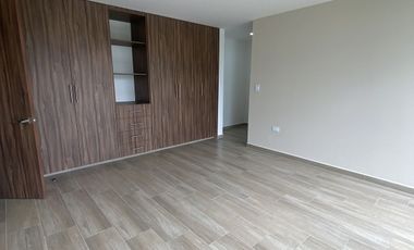 ESTRENA YA !! ESPECTACULAR CASA CON REC ABAJO Y VESTIDOR EN PARQUE CHIAPAS