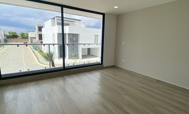 ESPECTACULAR CASA EN VENTA CON EXCELENTES ACABADOS EN PARQUE CHIAPAS, LOMAS