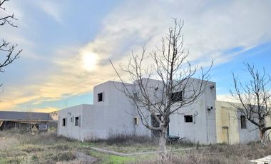 PARCELA EN CONDOMINIO CON OBRA AVANZADA Y ROL PROPIO