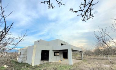 PARCELA EN CONDOMINIO CON OBRA AVANZADA Y ROL PROPIO