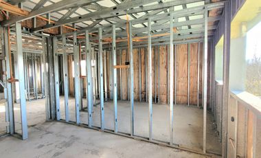 PARCELA EN CONDOMINIO CON OBRA AVANZADA Y ROL PROPIO