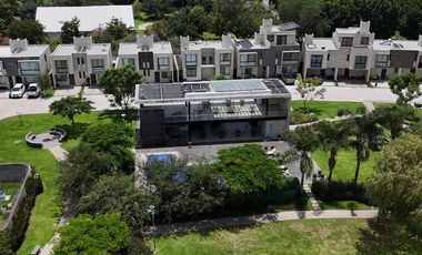 Casa en venta en Jardines de Santa anita, ZOI residencial, Tlajomulco de zuñiga