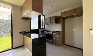 Casa en venta en Jardines de Santa anita, ZOI residencial, Tlajomulco de zuñiga