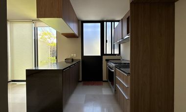 Casa en venta en Jardines de Santa anita, ZOI residencial, Tlajomulco de zuñiga