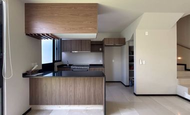 Casa en venta en Jardines de Santa anita, ZOI residencial, Tlajomulco de zuñiga