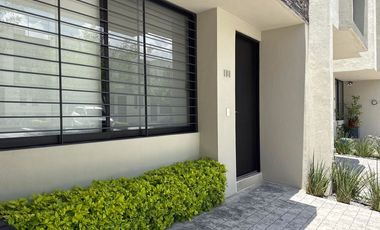 Casa en venta en Jardines de Santa anita, ZOI residencial, Tlajomulco de zuñiga