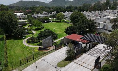 Casa en venta en Jardines de Santa anita, ZOI residencial, Tlajomulco de zuñiga