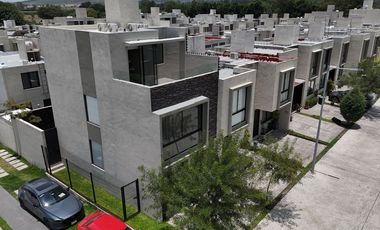 Casa en venta en Jardines de Santa anita, ZOI residencial, Tlajomulco de zuñiga