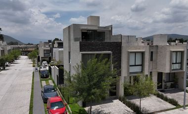 Casa en venta en Jardines de Santa anita, ZOI residencial, Tlajomulco de zuñiga