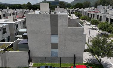 Casa en venta en Jardines de Santa anita, ZOI residencial, Tlajomulco de zuñiga