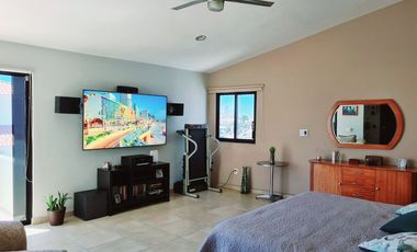 HERMOSA CASA EN CLUB REAL