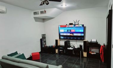 HERMOSA CASA EN CLUB REAL