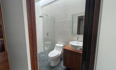 CASA EN LAGO ESMERALDA