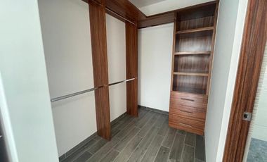 CASA EN LAGO ESMERALDA