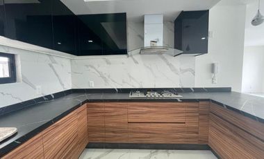 CASA EN LAGO ESMERALDA