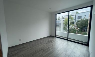 CASA EN LAGO ESMERALDA