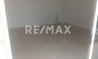 Rentas de Local en Plazas Av. Universidad  - (3)