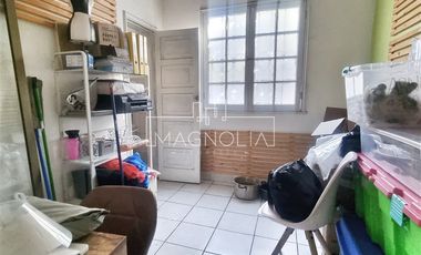 Local Comercial en Venta en Plaza Eusebio Lillo/ a dos calles de estación de Metro