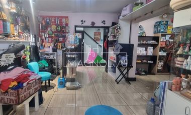 Local Comercial en Venta en Plaza Eusebio Lillo/ a dos calles de estación de Metro