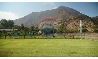 ¡Casa de Campo de Ensueño en Paine, Renta Ahora!