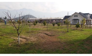¡Casa de Campo de Ensueño en Paine, Renta Ahora!