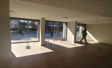 LOCAL METRO PLAZA EGAÑA