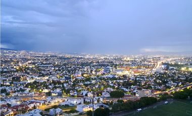 DEPARTAMENTO AMUEBLADO PISO 8 EN RENTA EN MIRA DIAMANTE QUERETARO GAA