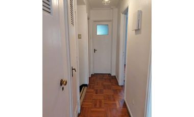 Casa Amplia En Barrio Residencial Metro Bilbao