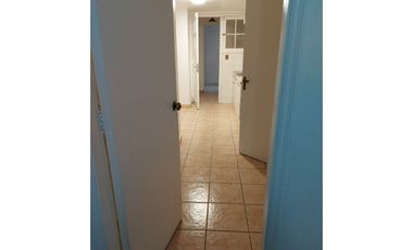 Casa Amplia En Barrio Residencial Metro Bilbao