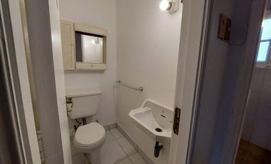 Casa Amplia En Barrio Residencial Metro Bilbao