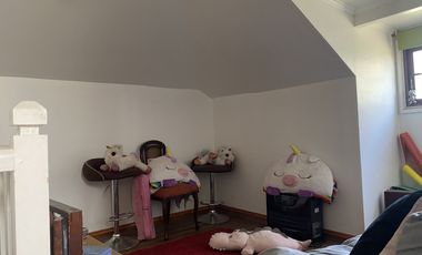 Venta, Estupenda casa con espacios muy amplios en general, piscina temperada