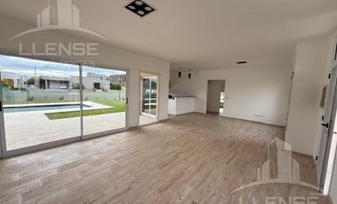 Casa 4 ambientes en alquiler -  Hudson Park