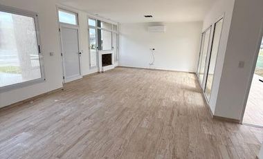 Casa 4 ambientes en alquiler -  Hudson Park