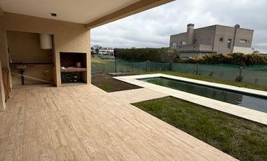Casa 4 ambientes en alquiler -  Hudson Park