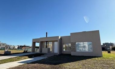Casa 4 ambientes en alquiler -  Hudson Park