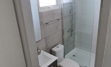 SE ARRIENDA 1 AMBIENTE REÑACA NORTE / EDMUNDO ELUCHANDS