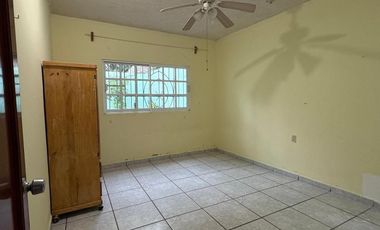 Casa RECÁMARA EN PLANTA BAJA en renta en Fracc. Ruiz Cortínes. VERACRUZ, VER.