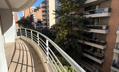 SE ALQUILA ENORME OFICINA EN CORAZÓN DE NUEVA CÓRDOBA !!!!