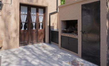Casa 5 ambientes en alquiler, en Martínez