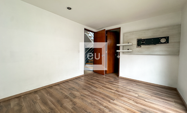 Casa tipo townhouse en VENTA en San Pedro de los Pinos