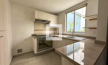 Casa tipo townhouse en VENTA en San Pedro de los Pinos