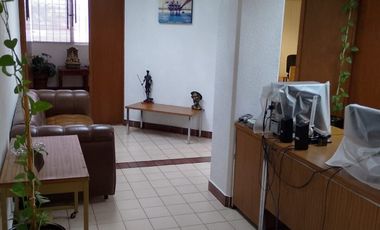 Venta de oficina amueblada en Queretaro