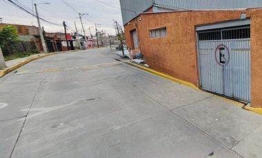 Bodega con oficinas Corporativas en VENTA en Tepotzotlan Cod. BGV289