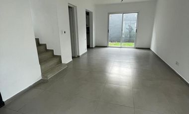 Casa 4 ambientes en venta en Ituzaingo