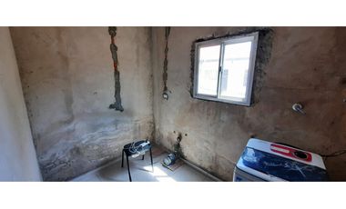 CASA EN 2 PLANTAS - APTO CREDITO