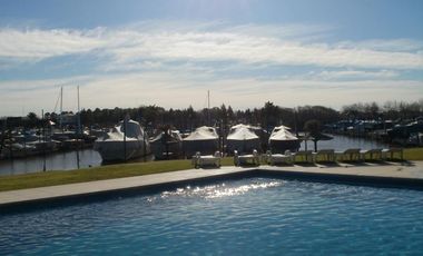 En alquiler, excelente dormy en bahia del sol, 3 dormitorios, playroom, amarra y 2 cocheras