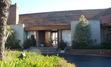 En alquiler, excelente dormy en bahia del sol, 3 dormitorios, playroom, amarra y 2 cocheras