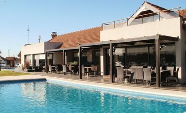 En alquiler, excelente dormy en bahia del sol, 3 dormitorios, playroom, amarra y 2 cocheras